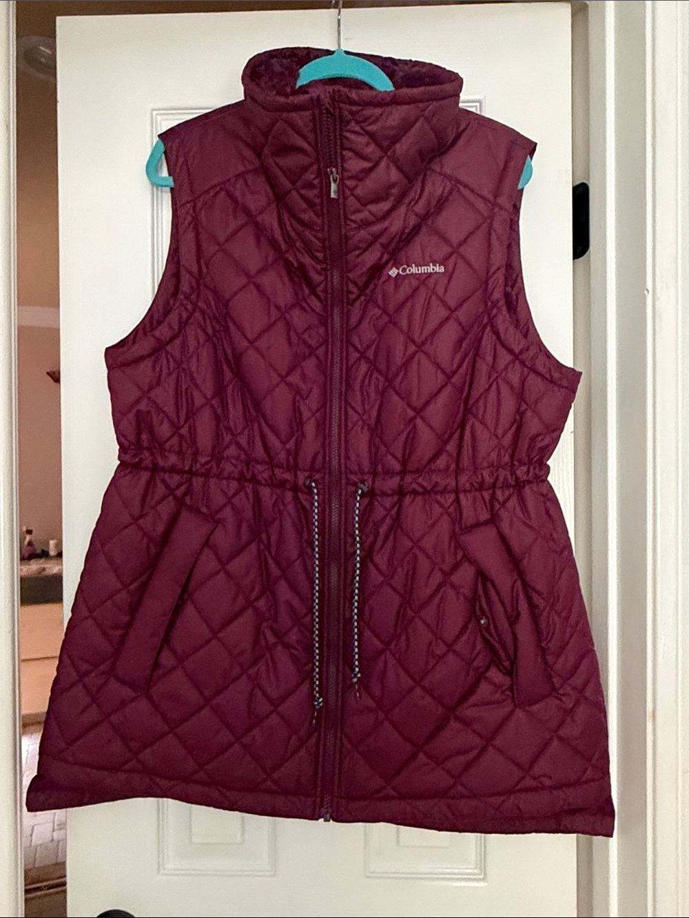 Women's Columbia Copper Crest™ II Mid Vest size XL - Burgundy